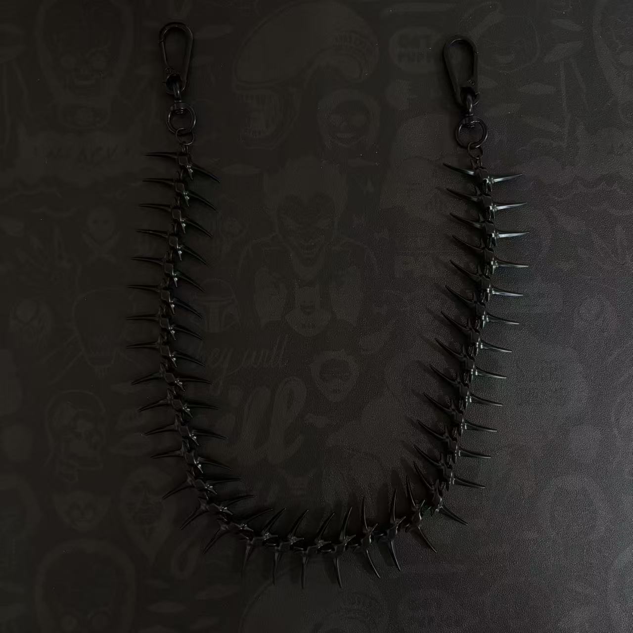 Matte Black Skeleton Metal Hea - Phone Accessories Design ulasan dan harga