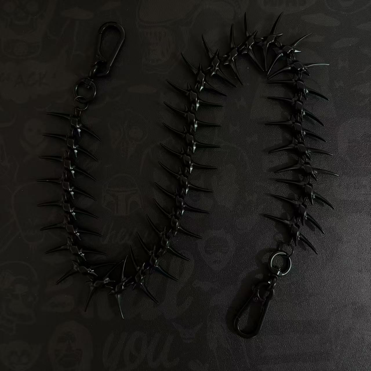 Matte Black Skeleton Metal Hea - Phone Accessories Design ulasan dan harga